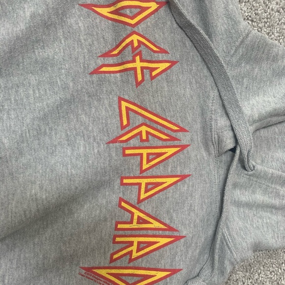 Def Leppard Hoodie - Picture 2 of 2